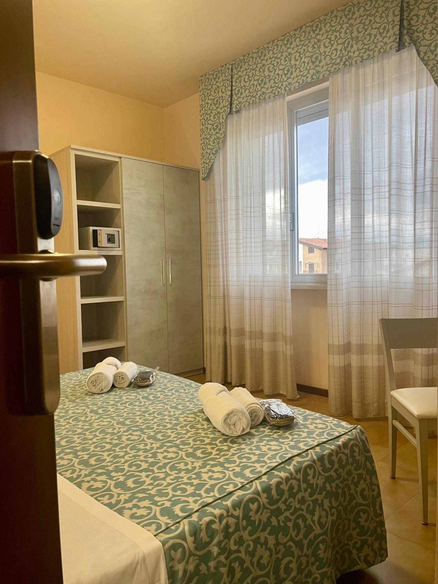 Hotel Costa Verde Торторето Экстерьер фото